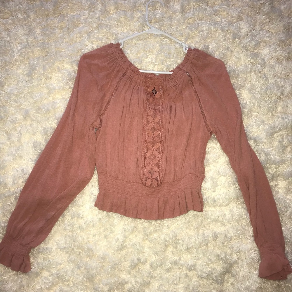 Off the shoulder long sleeve crop too